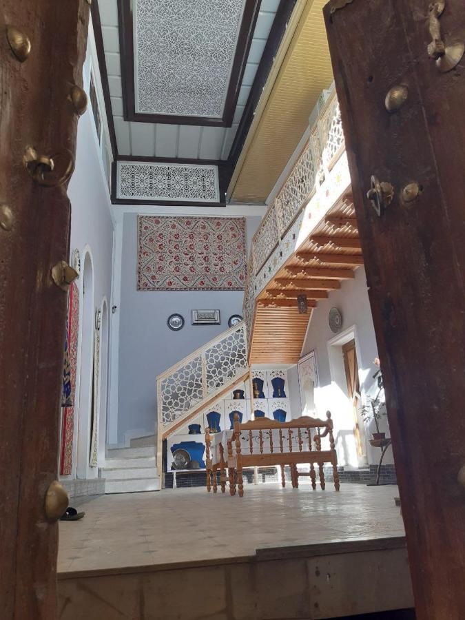 בוקורו Hotel Rizqiro'Z Boutique מראה חיצוני תמונה