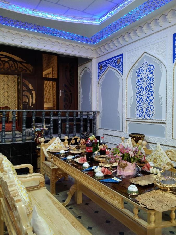 בוקורו Hotel Rizqiro'Z Boutique מראה חיצוני תמונה