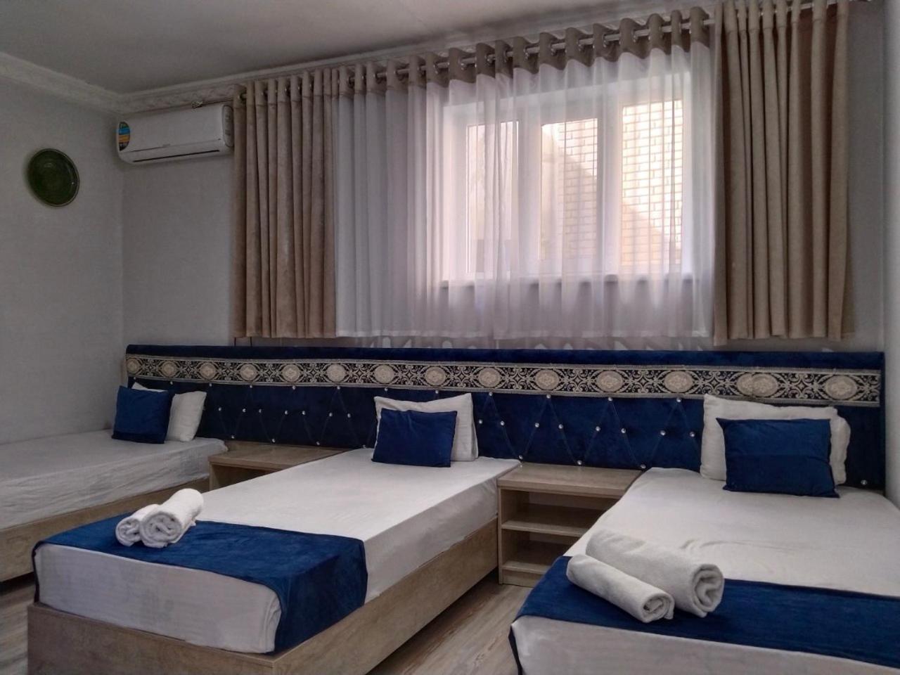 בוקורו Hotel Rizqiro'Z Boutique מראה חיצוני תמונה