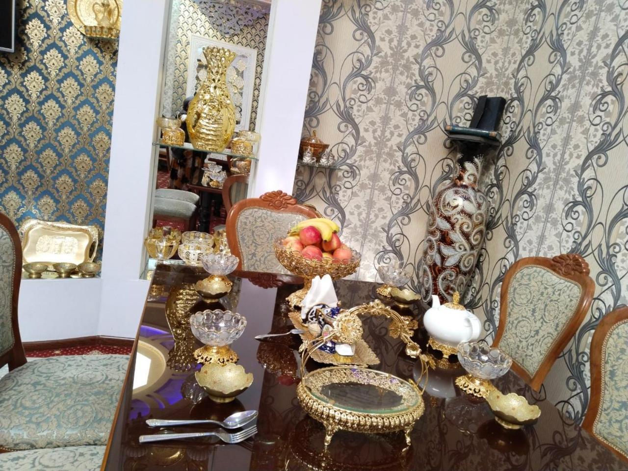 בוקורו Hotel Rizqiro'Z Boutique מראה חיצוני תמונה