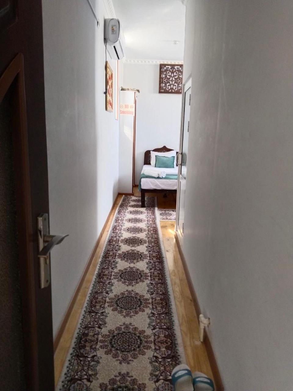 בוקורו Hotel Rizqiro'Z Boutique מראה חיצוני תמונה